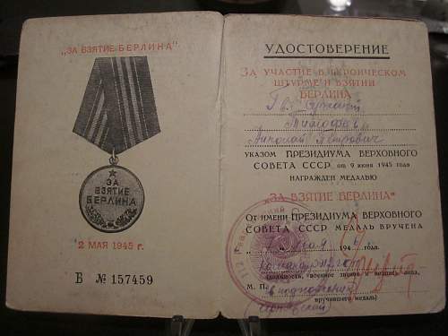 'Defense of Moscow' &amp; 'Capture of Berlin' Medals and Booklets