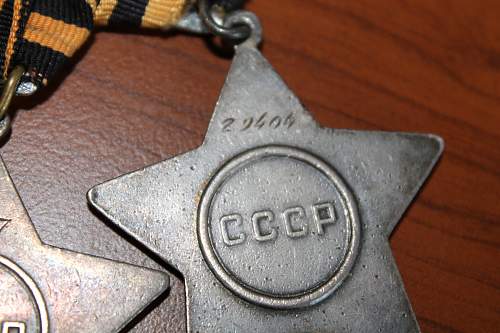 Double Glory USSR WWII  medals Please help to verify