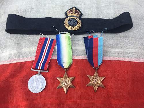 WW2 naval medals and flag