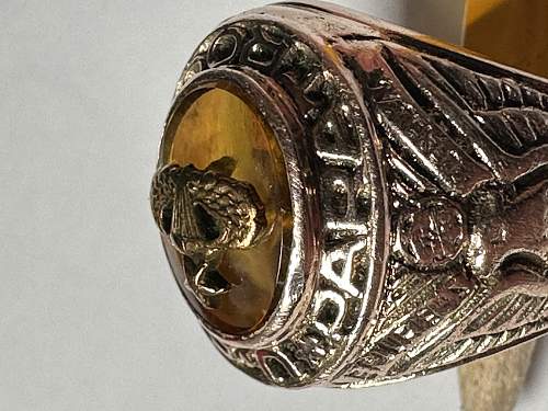 US Paratrooper Ring 333 Gold real? worth?