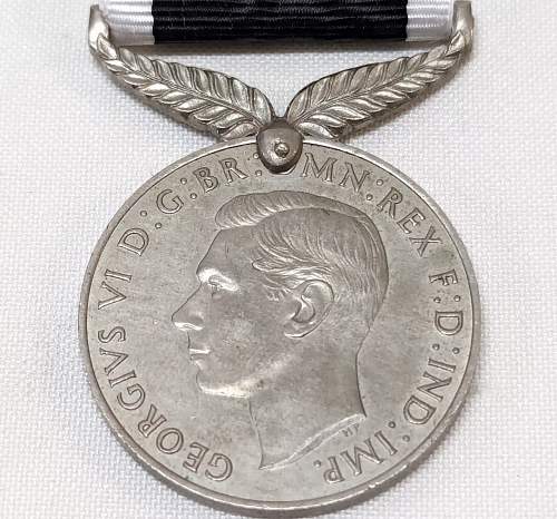 Is this a WW2 period New Zealand War Service medal?