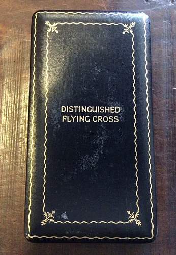 Is This a WW2 era Distinguished flying cross?