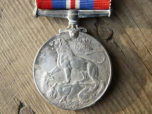 War Medal 1939-1945 (Victory Medal)