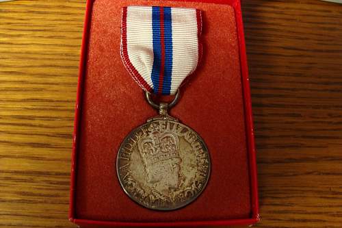 Queen Elizabeth II Silver Jubilee Medal