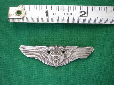 How to determine real Flight Surgeon Wings
