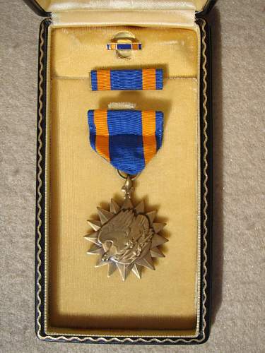 WW2 US Air Medal cased