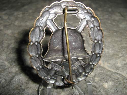 Cut out wound badge