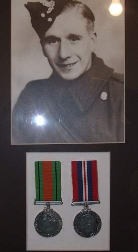 WWII Defence &amp; War Medal with bar