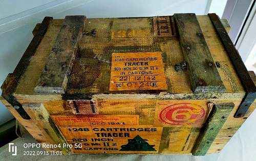 303 /1942 dated wooden  brit ammo box  /morters