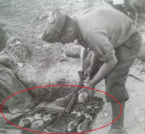 Unknown 81mm mortar round