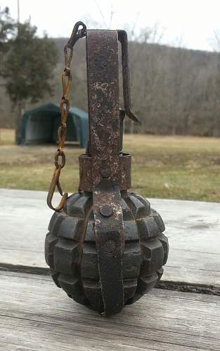 Rare WW1 German 1913 Kugel model grenade and carrier!