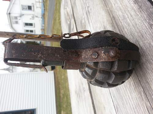 Rare WW1 German 1913 Kugel model grenade and carrier!