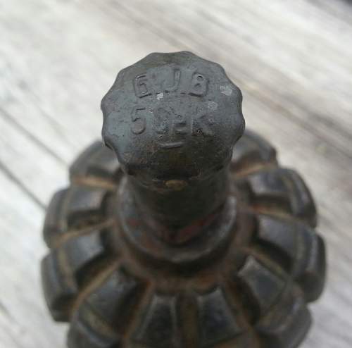 Rare WW1 German 1913 Kugel model grenade and carrier!