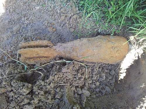 ww2 bomb found today, bomb squad there now, can u identify?