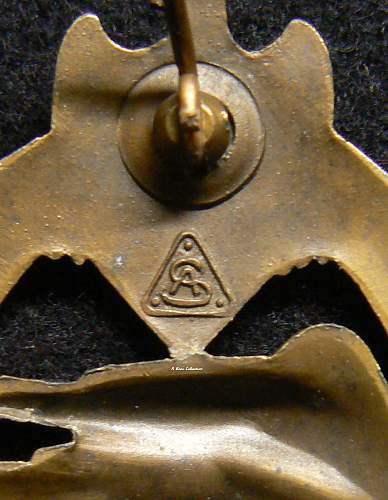 Panzerkampfabzeichen in Silber, AS in Triangle