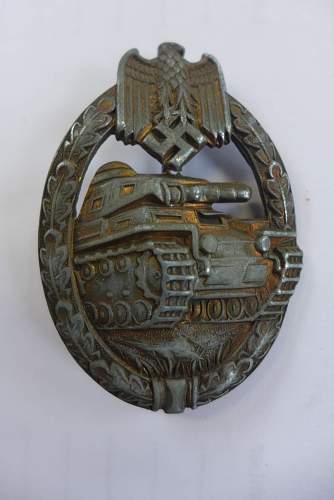 Panzerkampfabzeichen in Local Auction