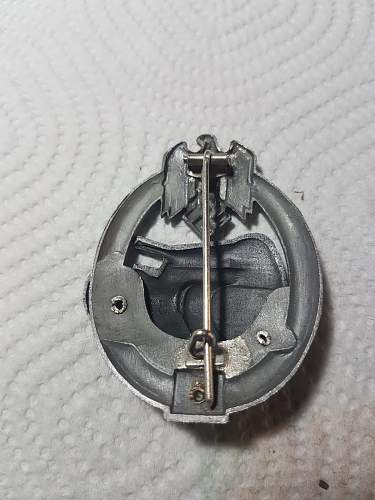 Two numbered Panzer assault badges “25” and “50” - original or fake ?