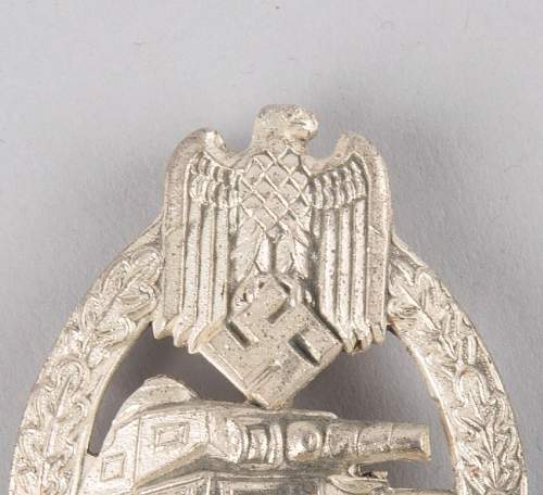 EWE Panzerkampf Abzeichen silber Authentic or Reproduction?