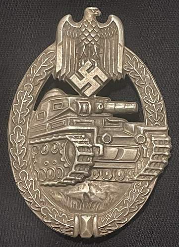 EWE Panzerkampf Abzeichen silber Authentic or Reproduction?
