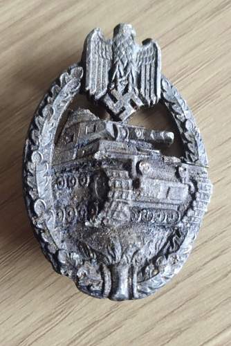 Panzerkampfabzeichen in Bronze No marking