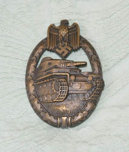 Bronze Panzerkampfabzeichen.