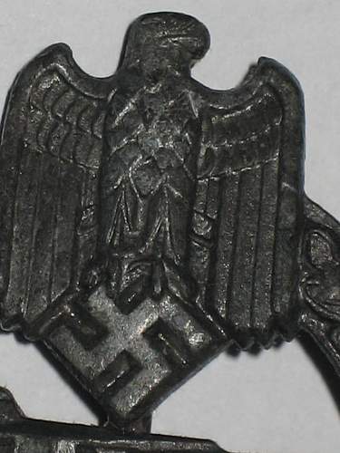 Panzerkampfabzeichen in bronze by wurster:real or fake?
