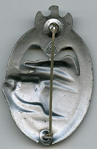 Bronze Panzerkampfabzeichen.