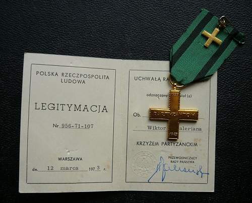 Krzy&#380; Partyzancki (partisan cross), real or not?