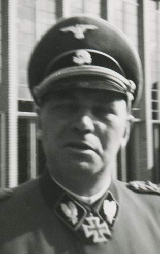 Waffen SS Ritterkreuzträger photo, who is he ??
