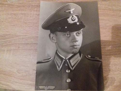 Kriegsmarine photos &amp;some soldiers with truck &amp; two big profile photos