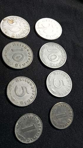 SHOW ME THE MONEY!!! Display your Third Reich related banknotes/money tokens.