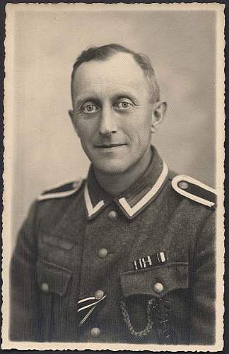 Some portraits of soldiers with Schützenschnur and other things