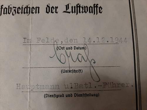 1944 Luftwaffe document - who signed it?