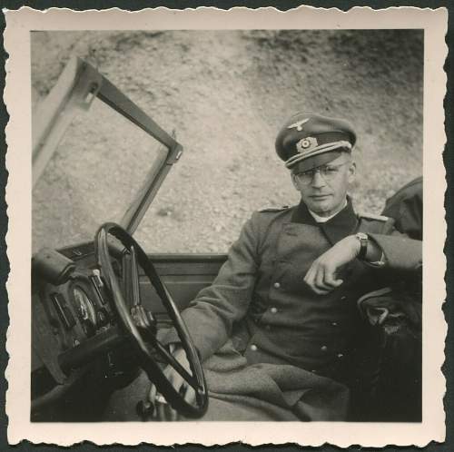 Leading the column.Photos of german Officers with the driver.