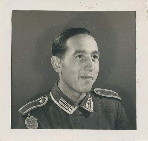 Some portraits of soldiers with Schützenschnur and other things