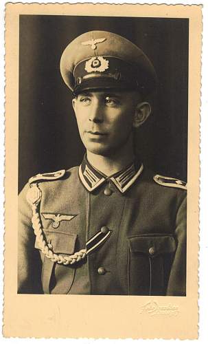 Some portraits of soldiers with Schützenschnur and other things