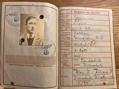 WW2 German Death Card and Wehrpaß Of August Hörmanseder.