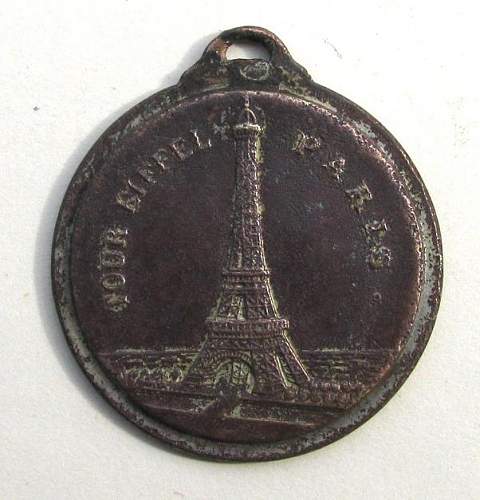 medal issued for the entering of Paris??