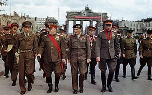 Brandenburg Gate - Then and now