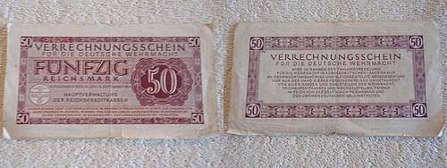 Some money notes, good condition