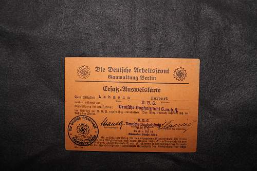 werkluftschutzschule bescheinigung 18 february 1942 and DAF auweiskarte