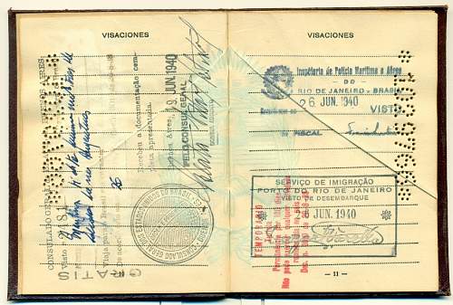 Graf Spee officer issued passport?