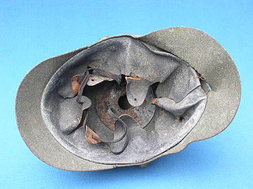 Felt pickelhaube with metal band