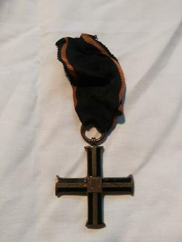 The Cross and Medal of Independence