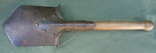 Polish entrenching tool