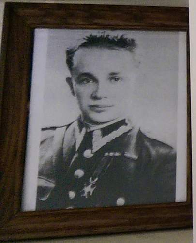 Virtuti Militari - My father in WWII - Any Assistance Appreciated