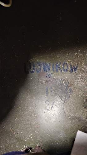 Polish helmet VZ31 Authentic stamp in dome ?