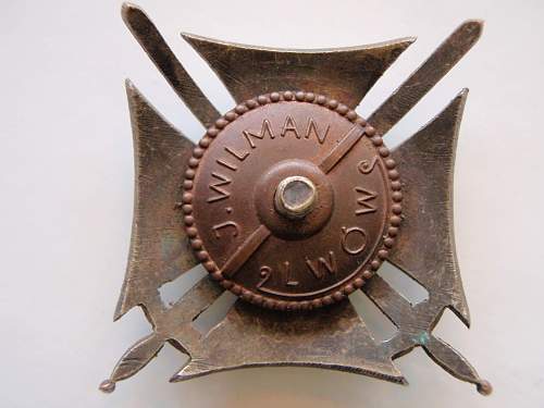 Hussars Death Head badge or a copy?