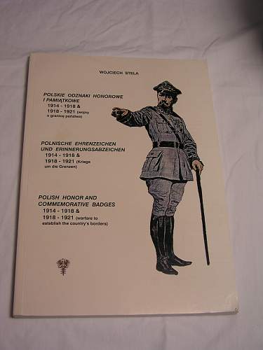 Polish military reference books.