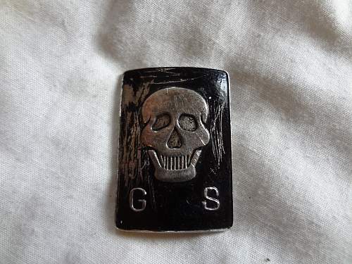 either polish or german skull badge and eagle badge?